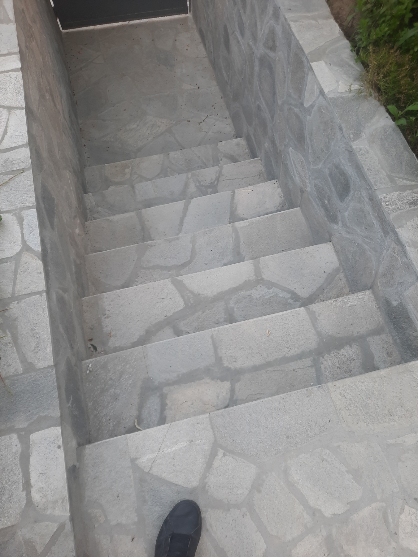 Лепене на камък